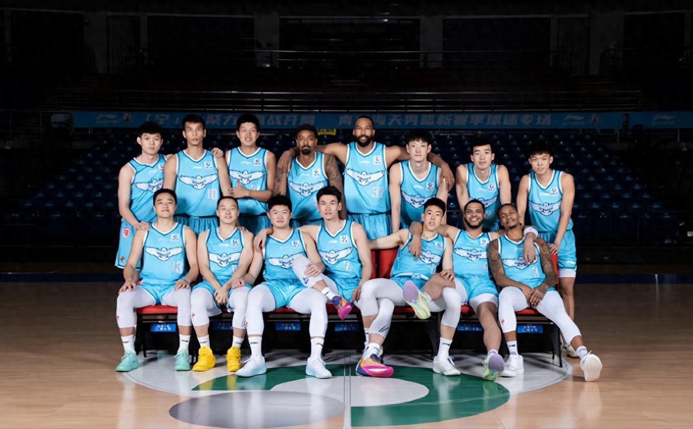 华体会登录入口-转投恩师拿到大合同！CBA顶薪后卫与老东家闹翻，场均只有5.9分