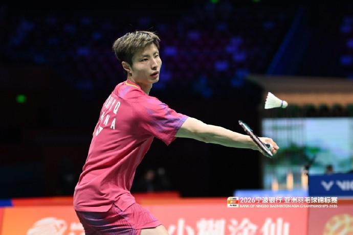 华体会-石宇奇2-0击败李佳豪晋级亚锦赛16强，后者遭遇跨赛季13连败